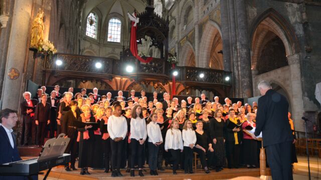 Les 3 chorales réunies pour le chant final