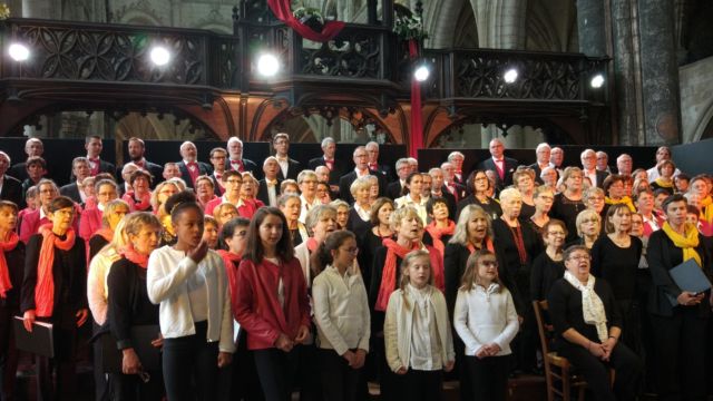 Les 3 chorales réunies pour le chant final